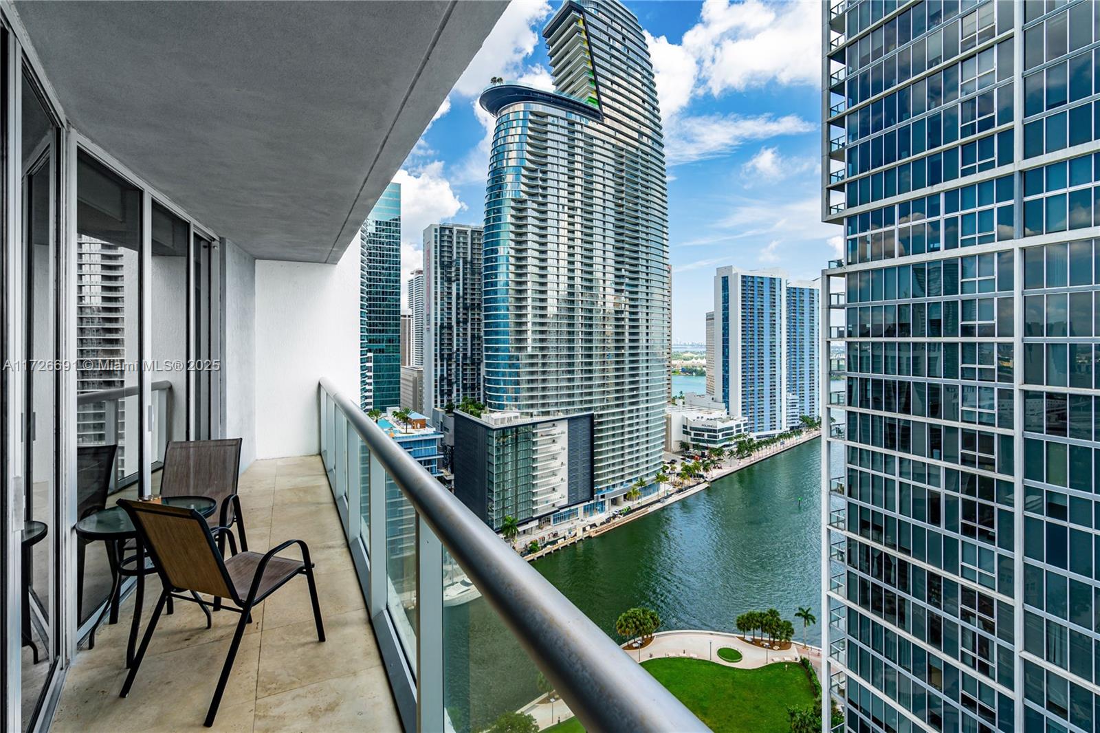 Discover the epitome of luxury living in this stunning residence at Icon Brickell. Unit boasts spacious interiors, floor to ceiling windows, and panoramic views of Biscayne Bay and the Miami skyline, offering a breathtaking backdrop for both day and night. The open concept layout seamlessly integrates the living, dining, and kitchen areas, featuring high end finishes and top of the line appliances.