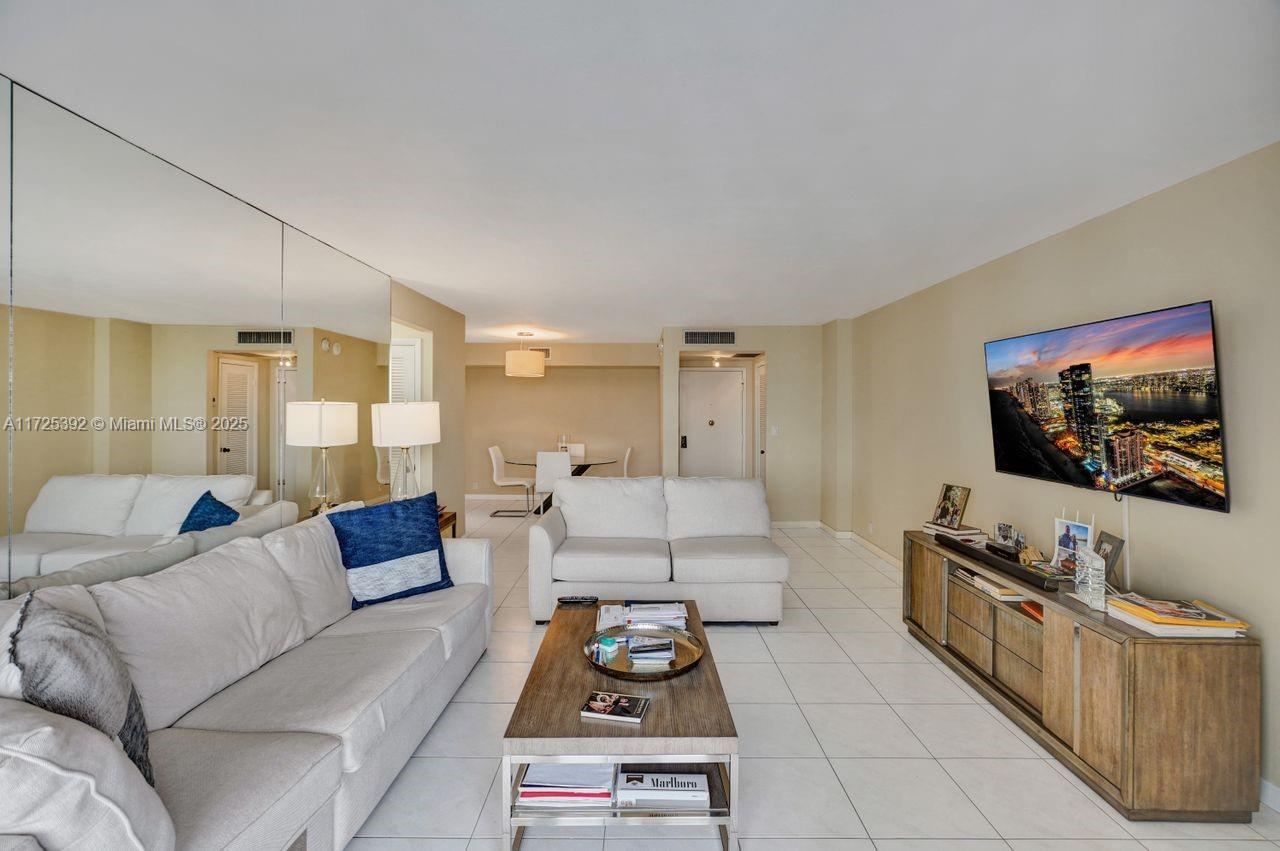 Apartamento en Venta en Key Biscayne, FL
