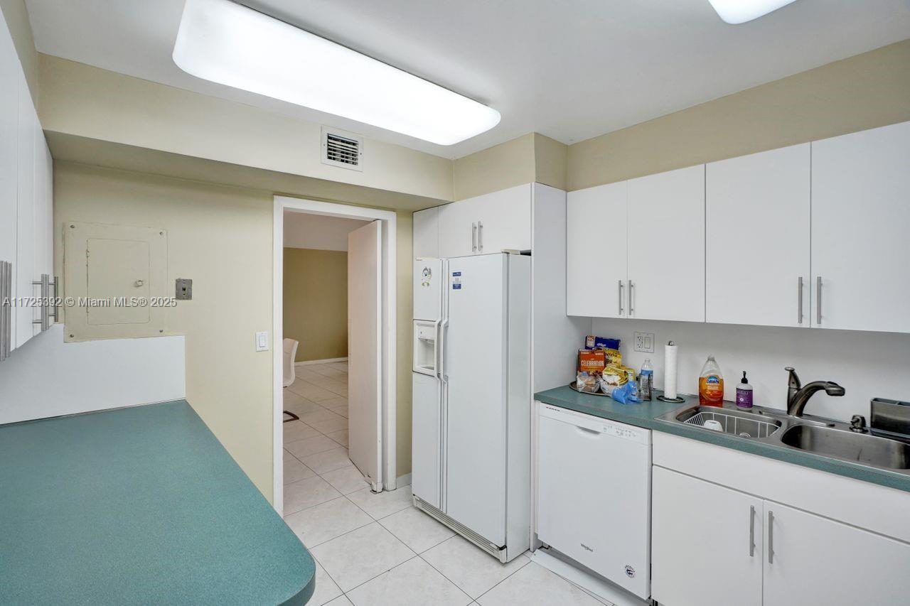 1111 Crandon Blvd #C804, Key Biscayne, Florida image 14