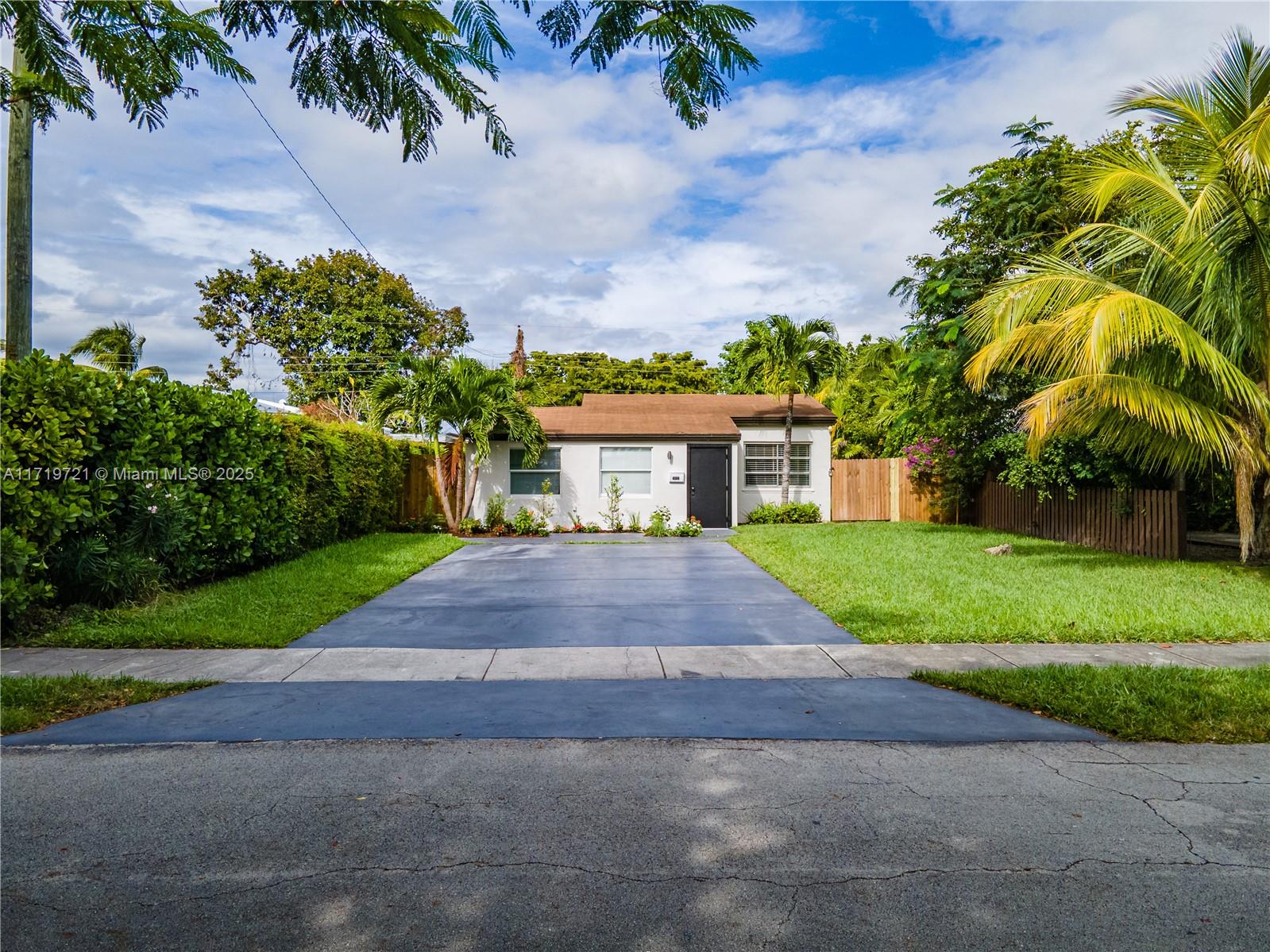 2023 NE 180th St, North Miami Beach, Florida image 11