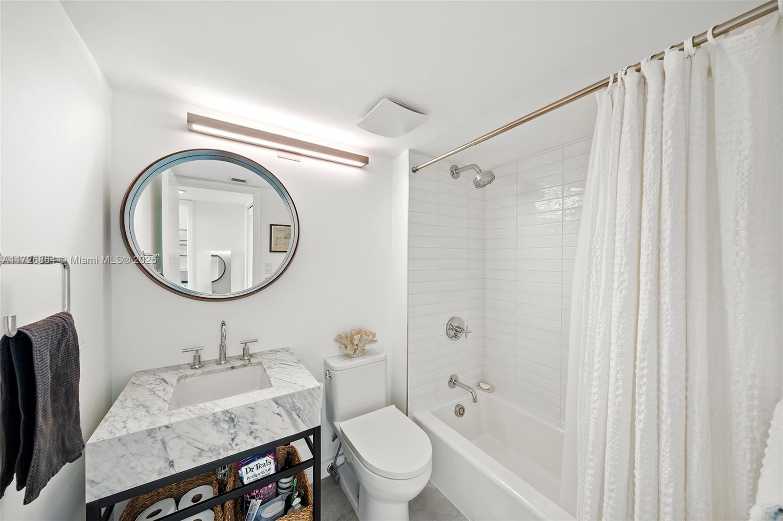 400 S Pointe Dr #1001, Miami Beach FL 33139