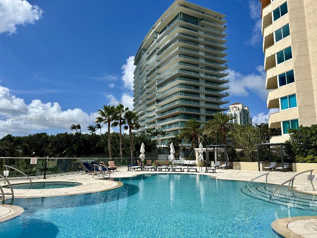 400 S Pointe Dr #1001, Miami Beach FL 33139
