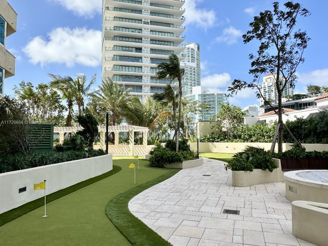400 S Pointe Dr #1001, Miami Beach FL 33139