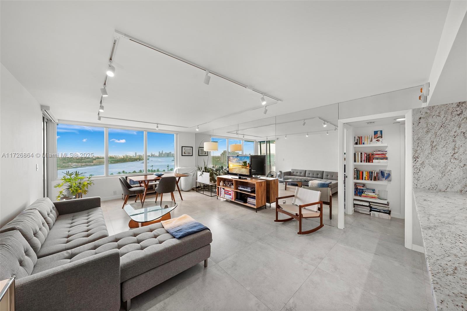 400 S Pointe Dr #1001, Miami Beach FL 33139