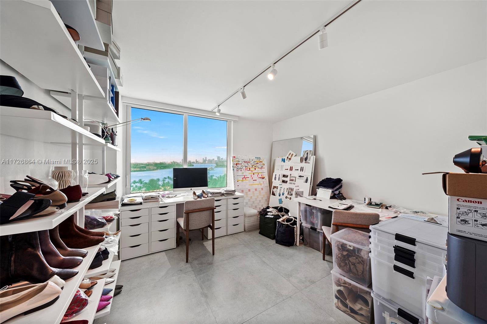 400 S Pointe Dr #1001, Miami Beach FL 33139