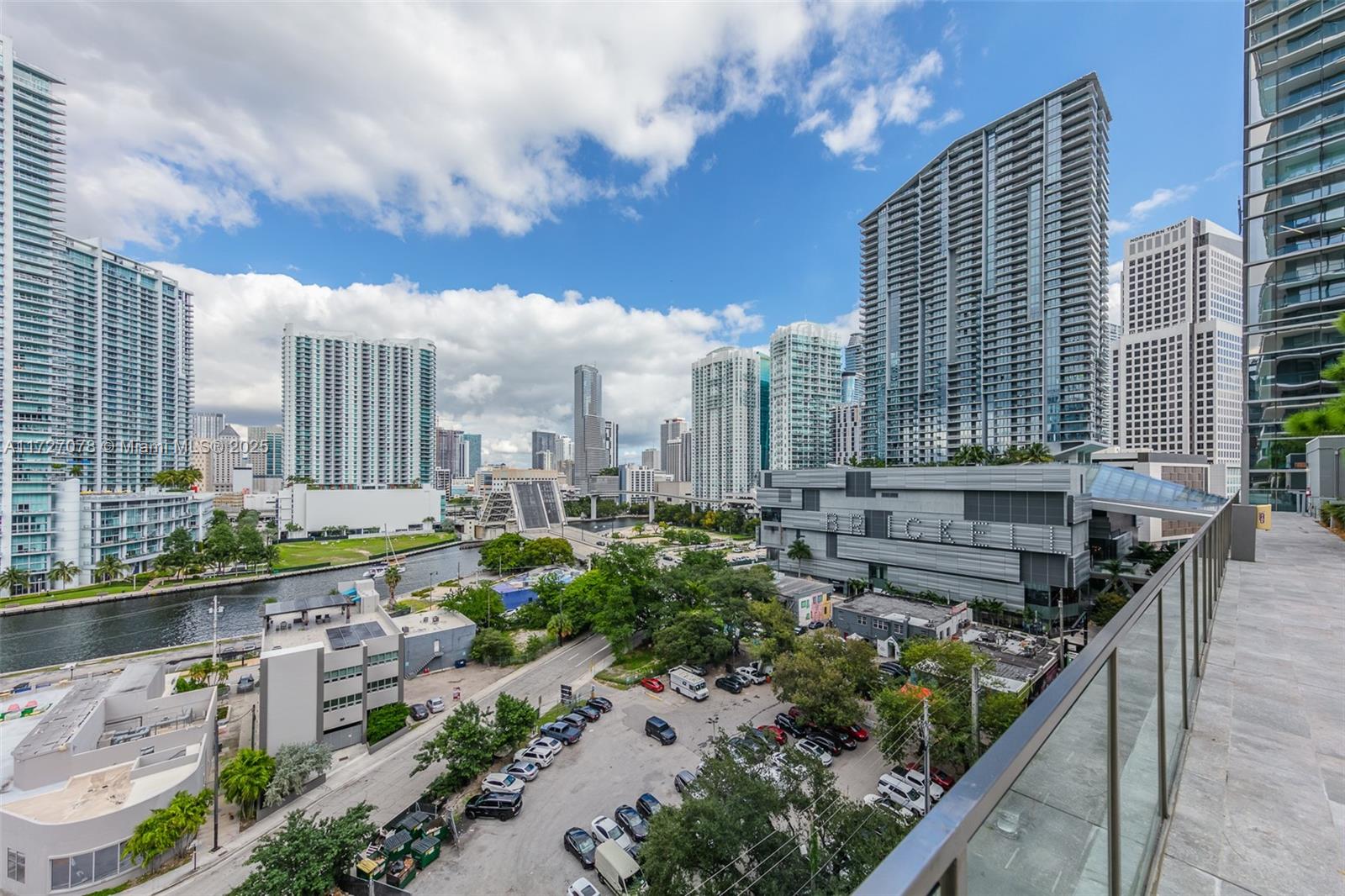 88 SW 7th St #2610, Miami FL 33130