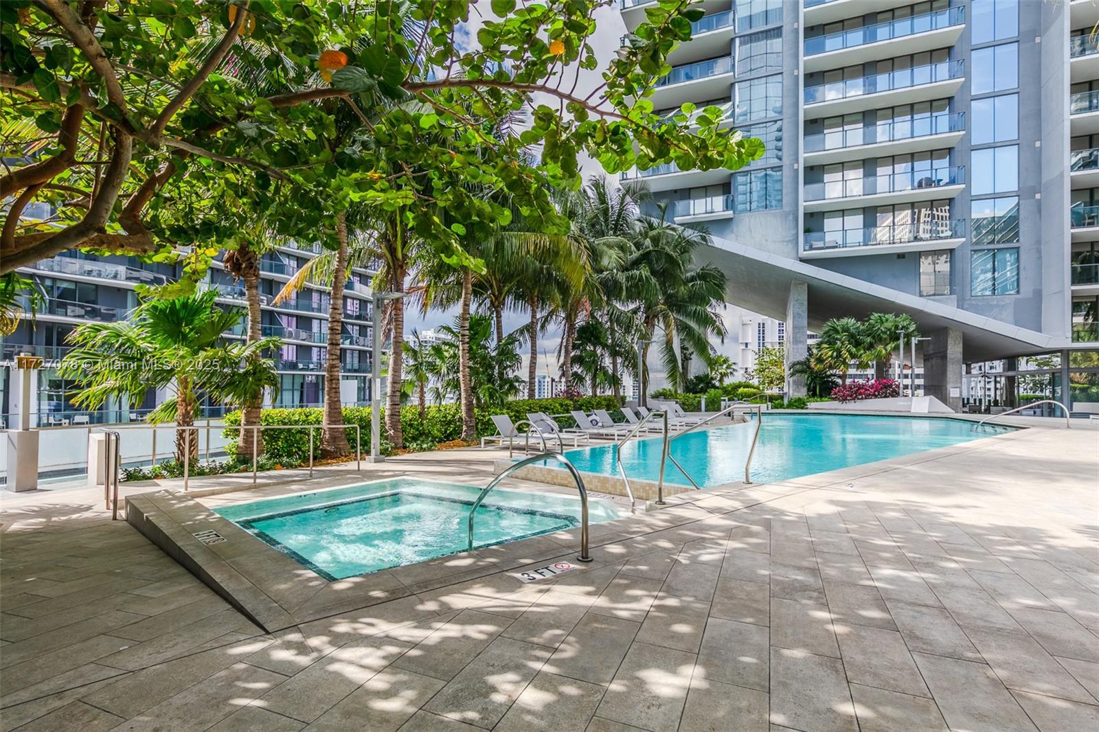88 SW 7th St #2610, Miami FL 33130