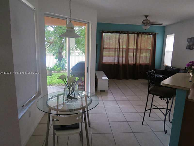 3736 NE 9 Ct, Homestead, Florida image 4