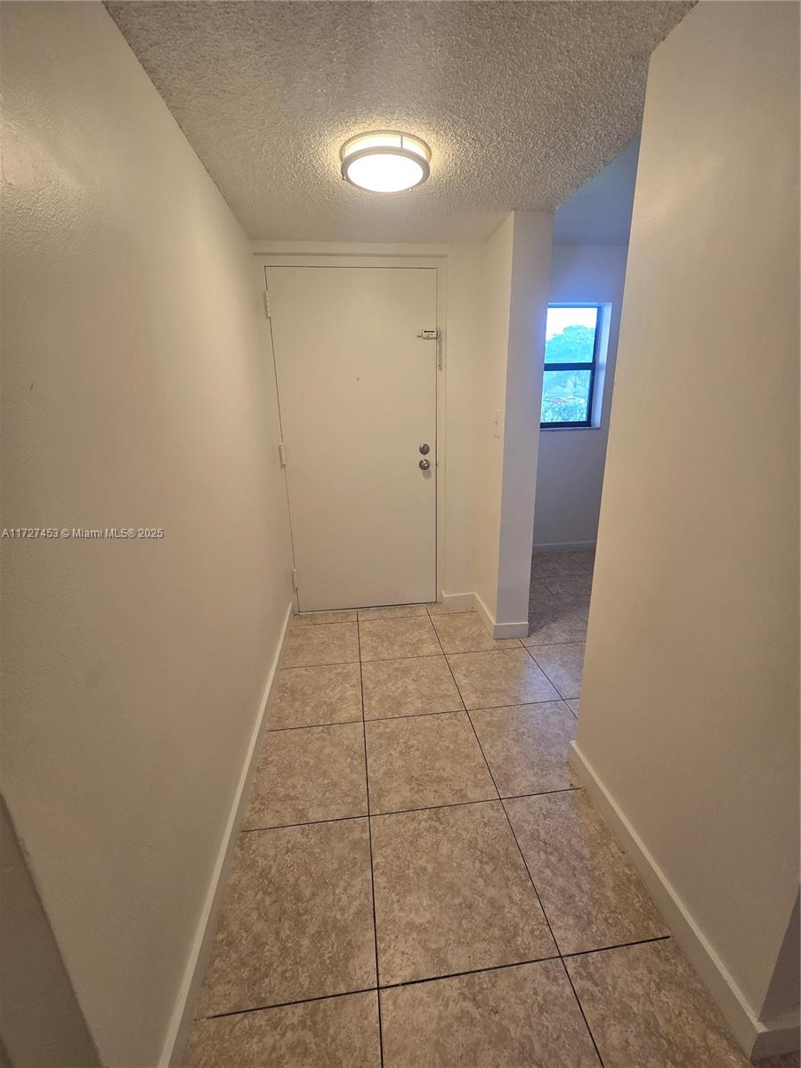 3396 Foxcroft Rd #113, Miramar, Florida image 3