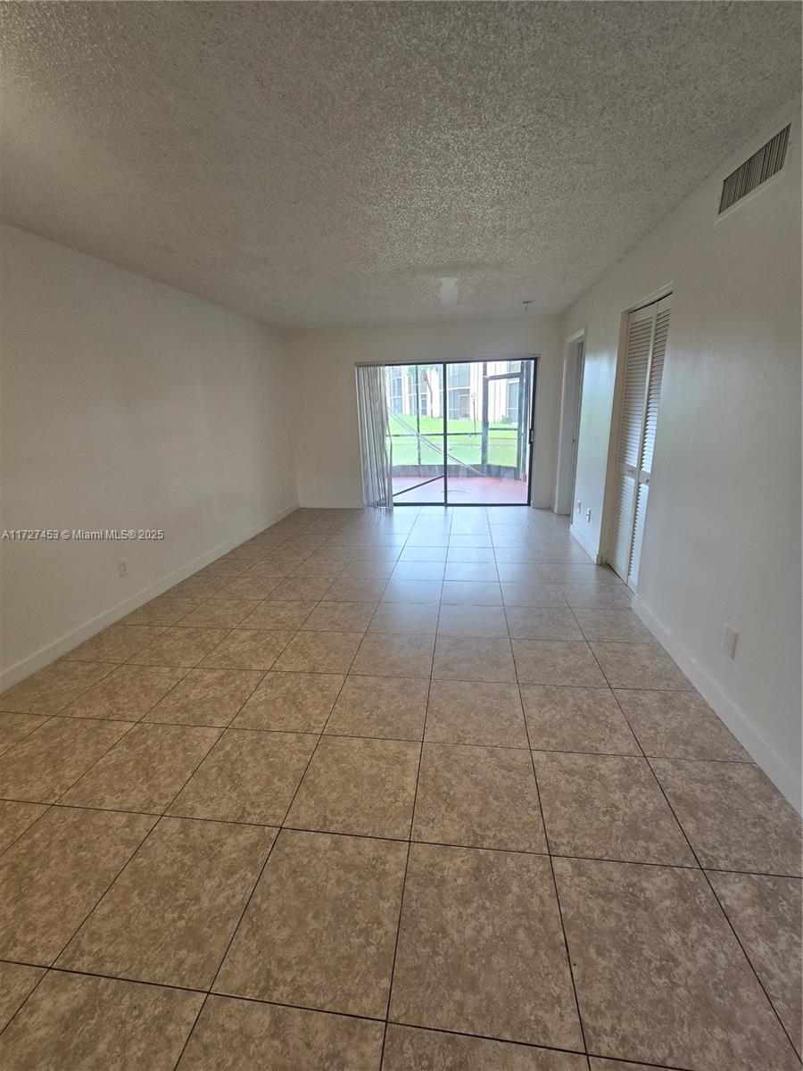 3396 Foxcroft Rd #113, Miramar, Florida image 8