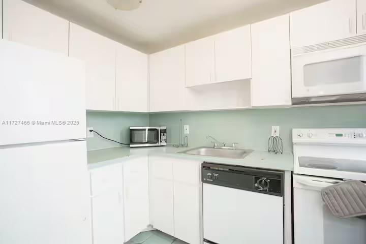 918 Ocean Dr #306, Miami Beach, Florida image 5