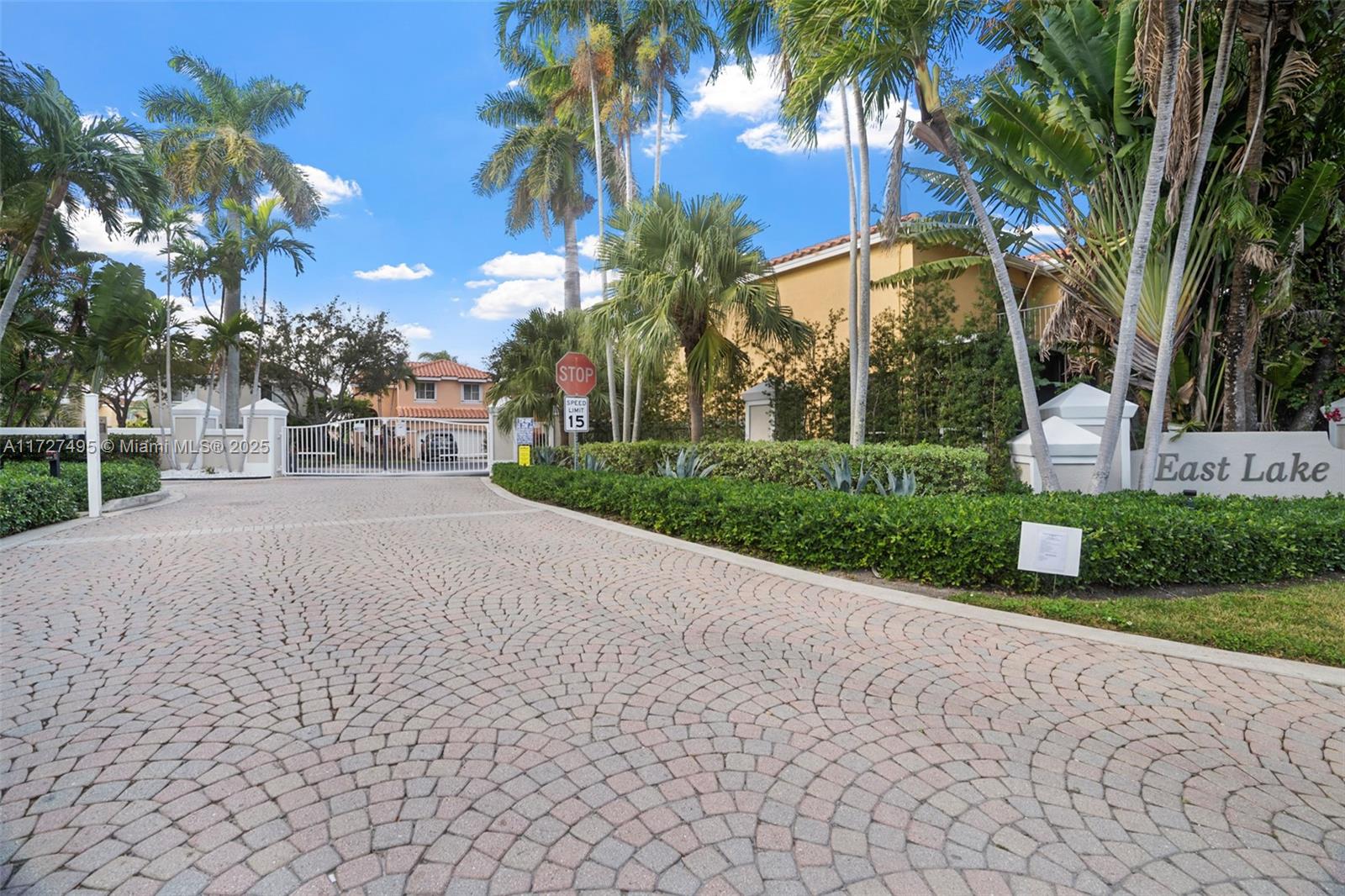 1762 E Trafalgar Cir, Hollywood, Florida image 1