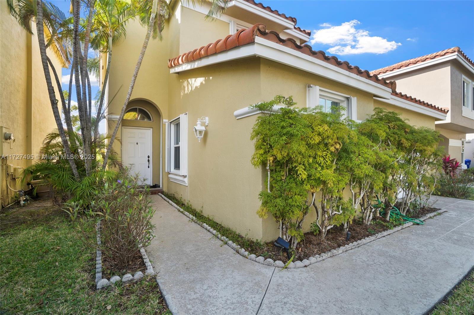 1762 E Trafalgar Cir, Hollywood, Florida image 5