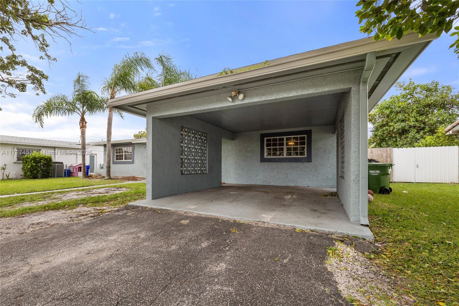 720 SW 69th Way, Pembroke Pines, Florida image 3