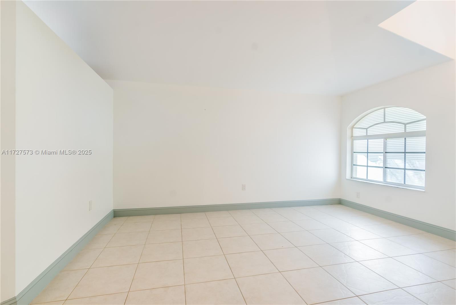 169 SW 206th Ave, Pembroke Pines, Florida image 3