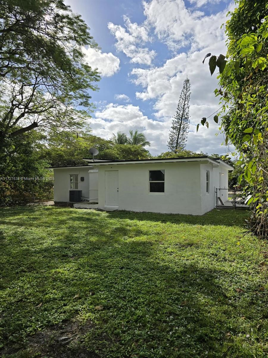 13725 NW 4th Ct, North Miami, Florida image 8