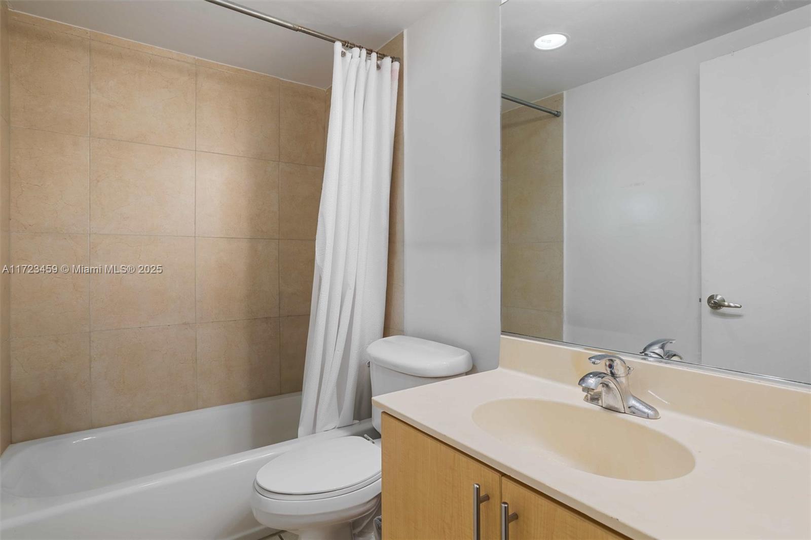 7501 E Treasure Dr #2L, North Bay Village, Florida image 10