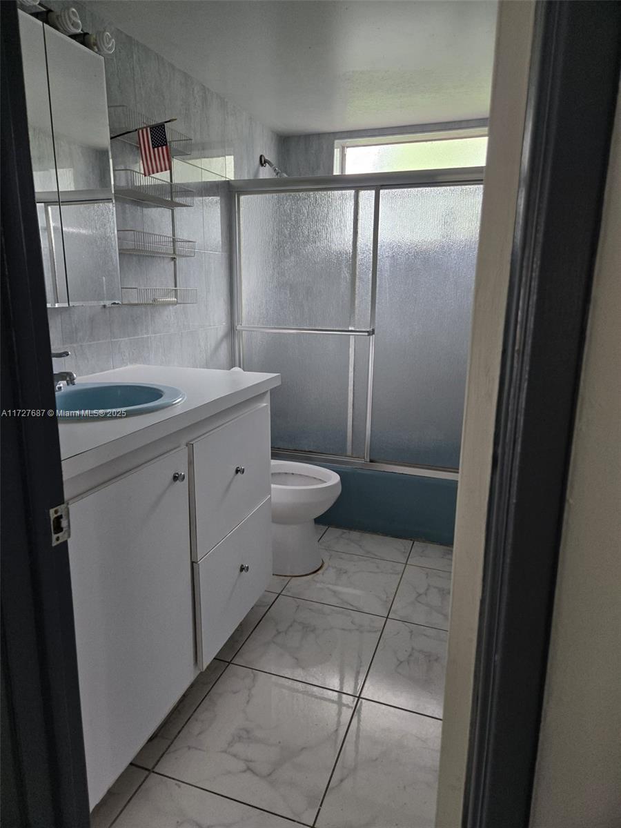 160 NE 203rd Ter #18, Miami Gardens, Florida image 12