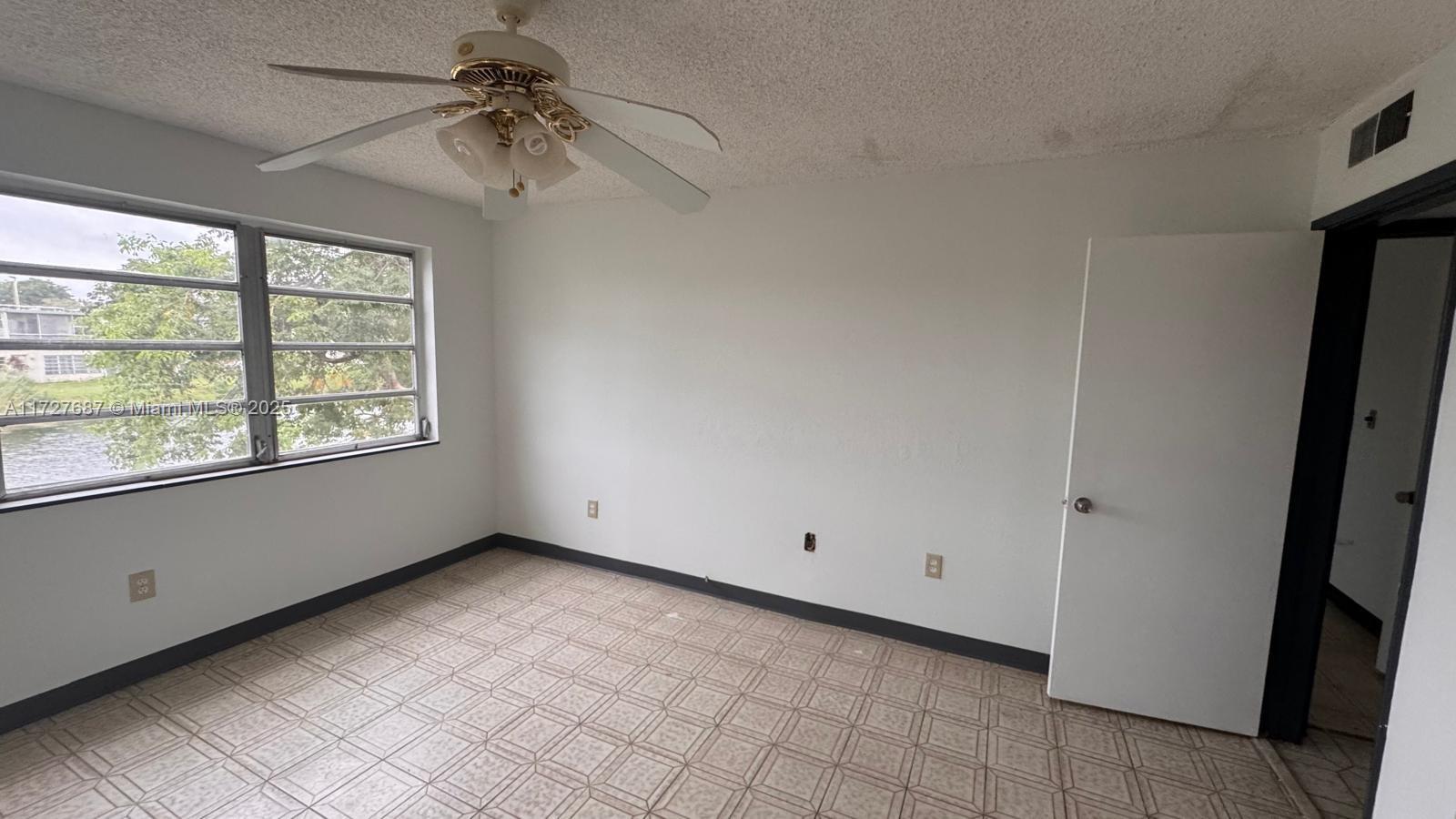 160 NE 203rd Ter #18, Miami Gardens, Florida image 39