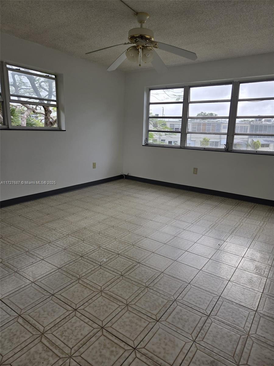 160 NE 203rd Ter #18, Miami Gardens, Florida image 7