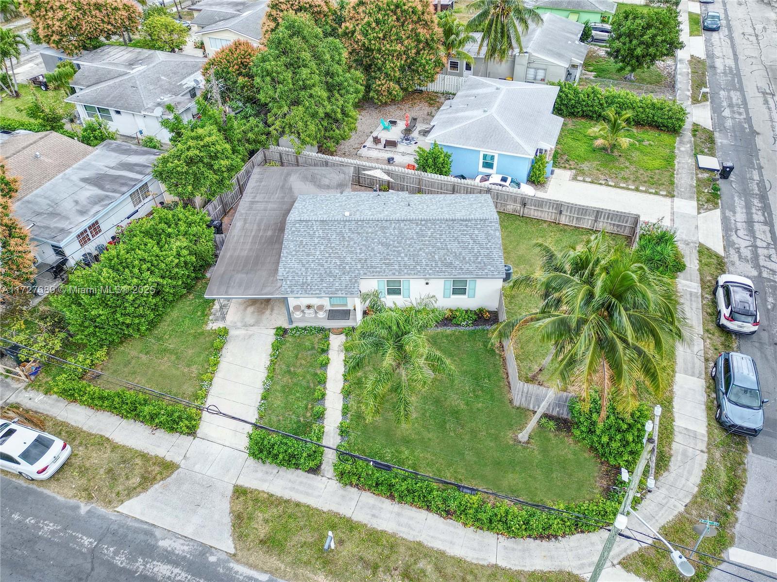 1222 S 14th Ct S, Lake Worth, Florida image 33