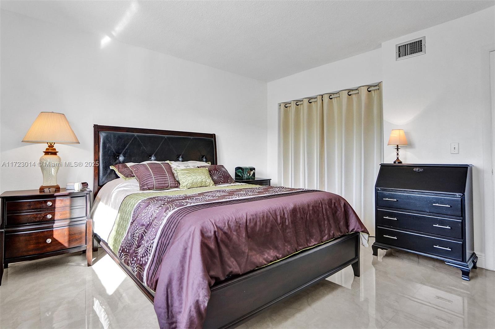 580 Egret Dr #215, Hallandale Beach, Florida image 15