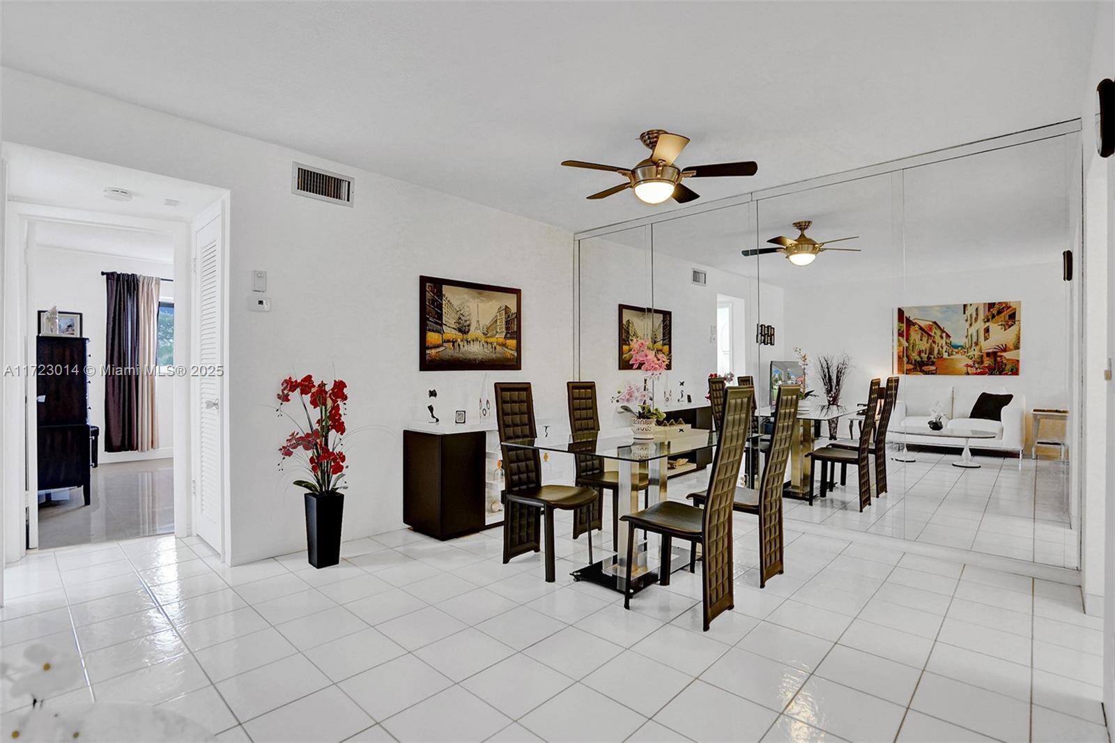 580 Egret Dr #215, Hallandale Beach, Florida image 4