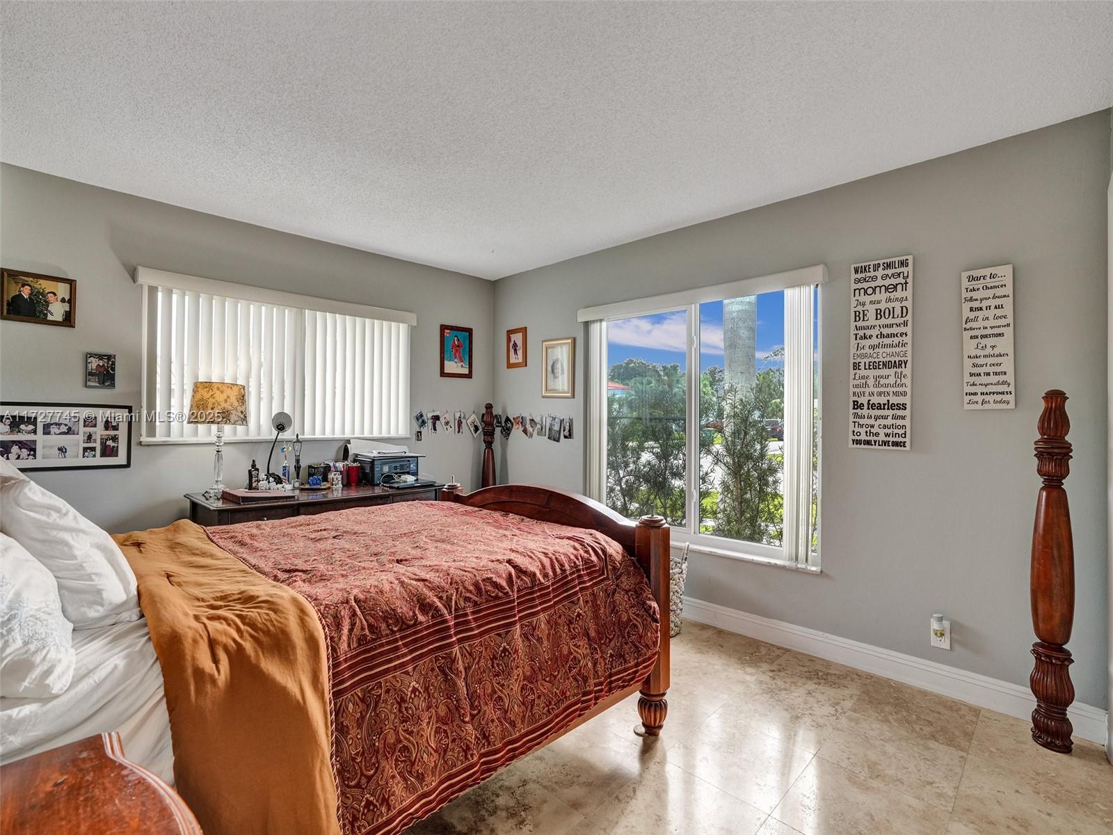 580 Eastwood Ln, Weston, Florida image 18