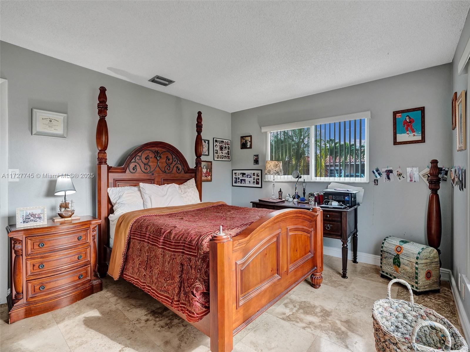 580 Eastwood Ln, Weston, Florida image 19