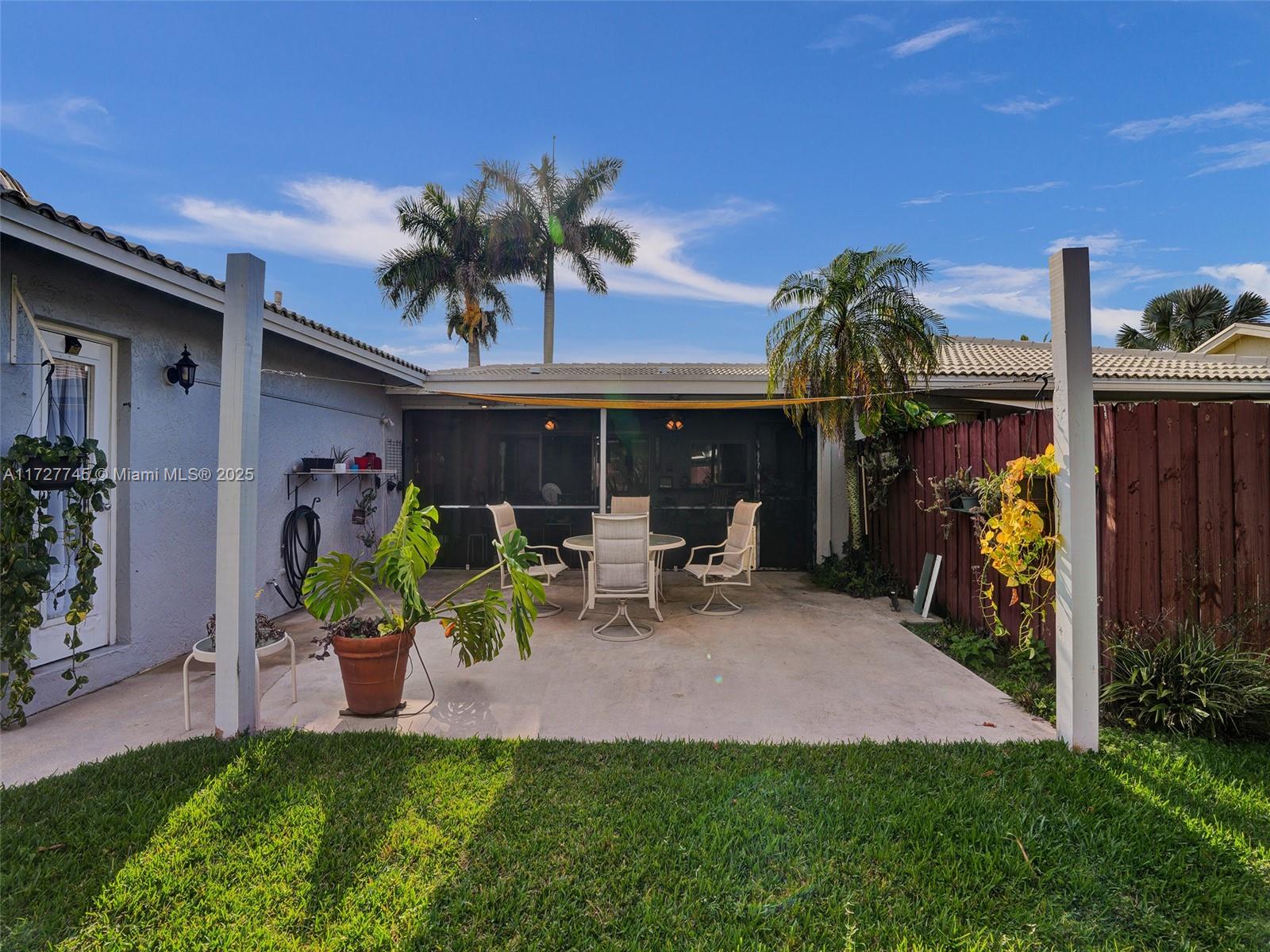 580 Eastwood Ln, Weston, Florida image 40