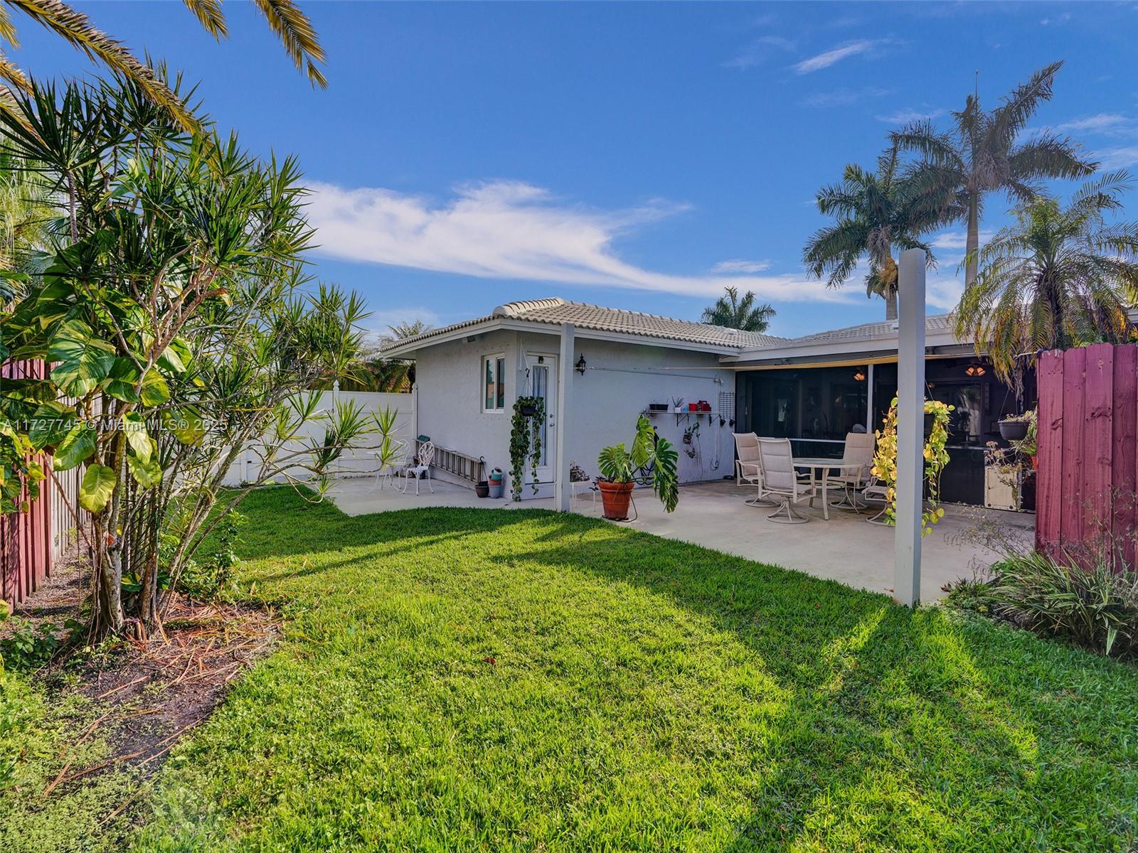 580 Eastwood Ln, Weston, Florida image 43