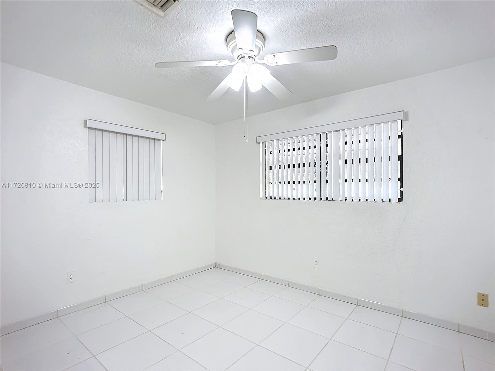 6610 Roosevelt St, Hollywood, Florida image 18