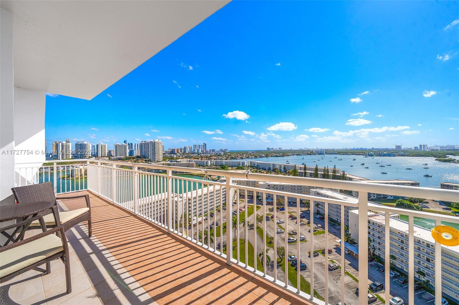 18011 Biscayne Blvd #PH03, Aventura, Florida image 13