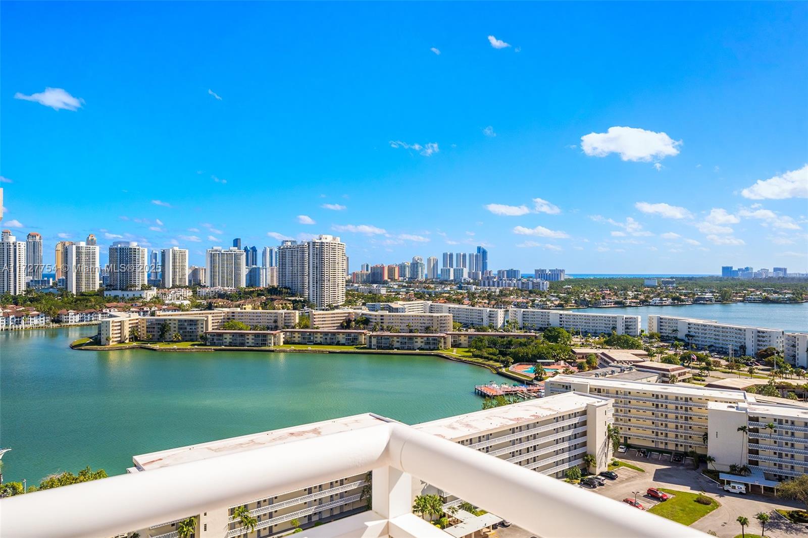 18011 Biscayne Blvd #PH03, Aventura, Florida image 14