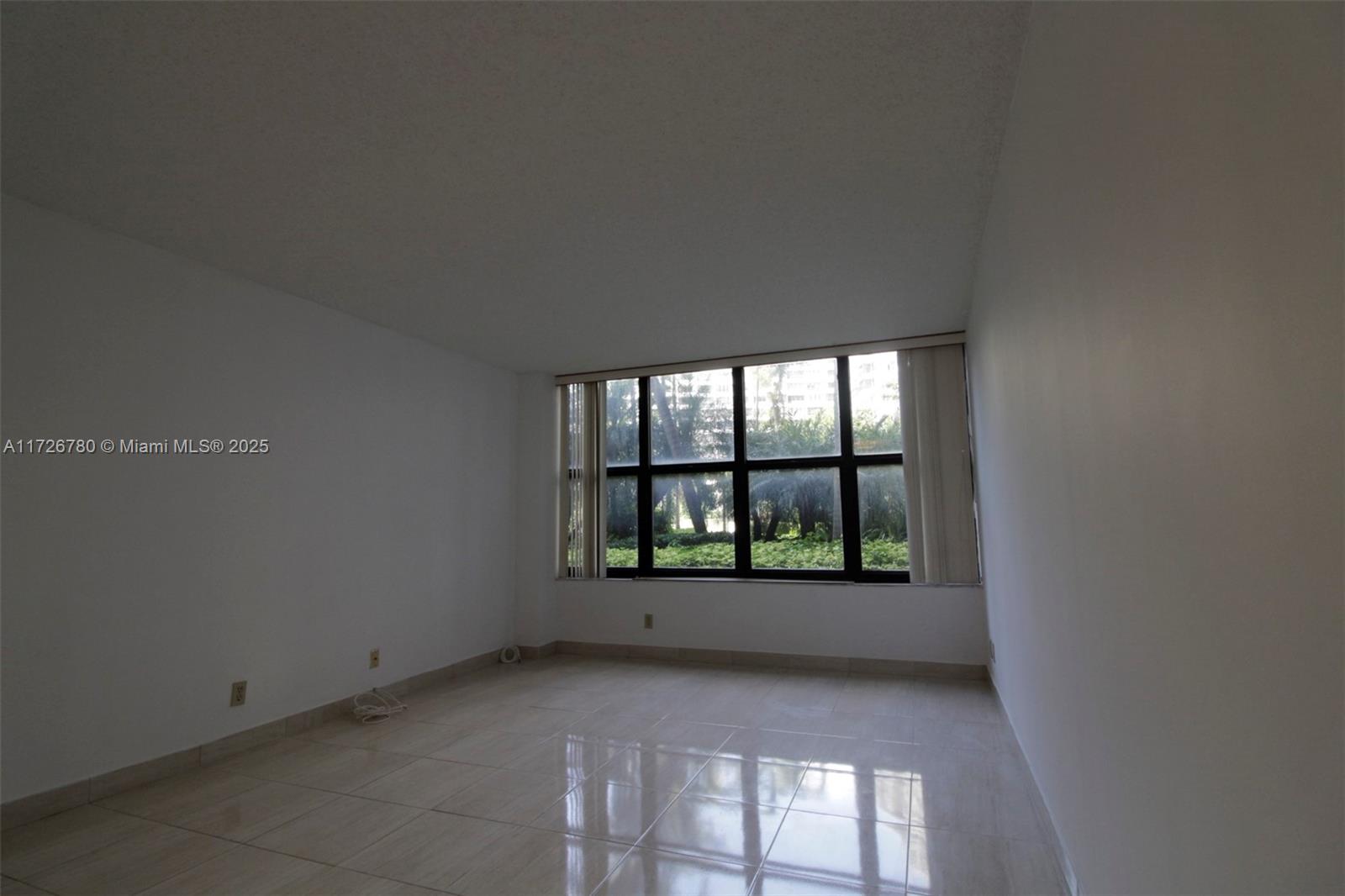 2500 Parkview Dr #315, Hallandale Beach, Florida image 32