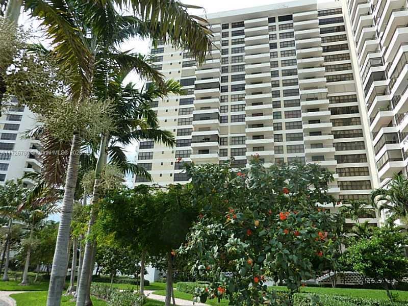 2500 Parkview Dr #315, Hallandale Beach, Florida image 47