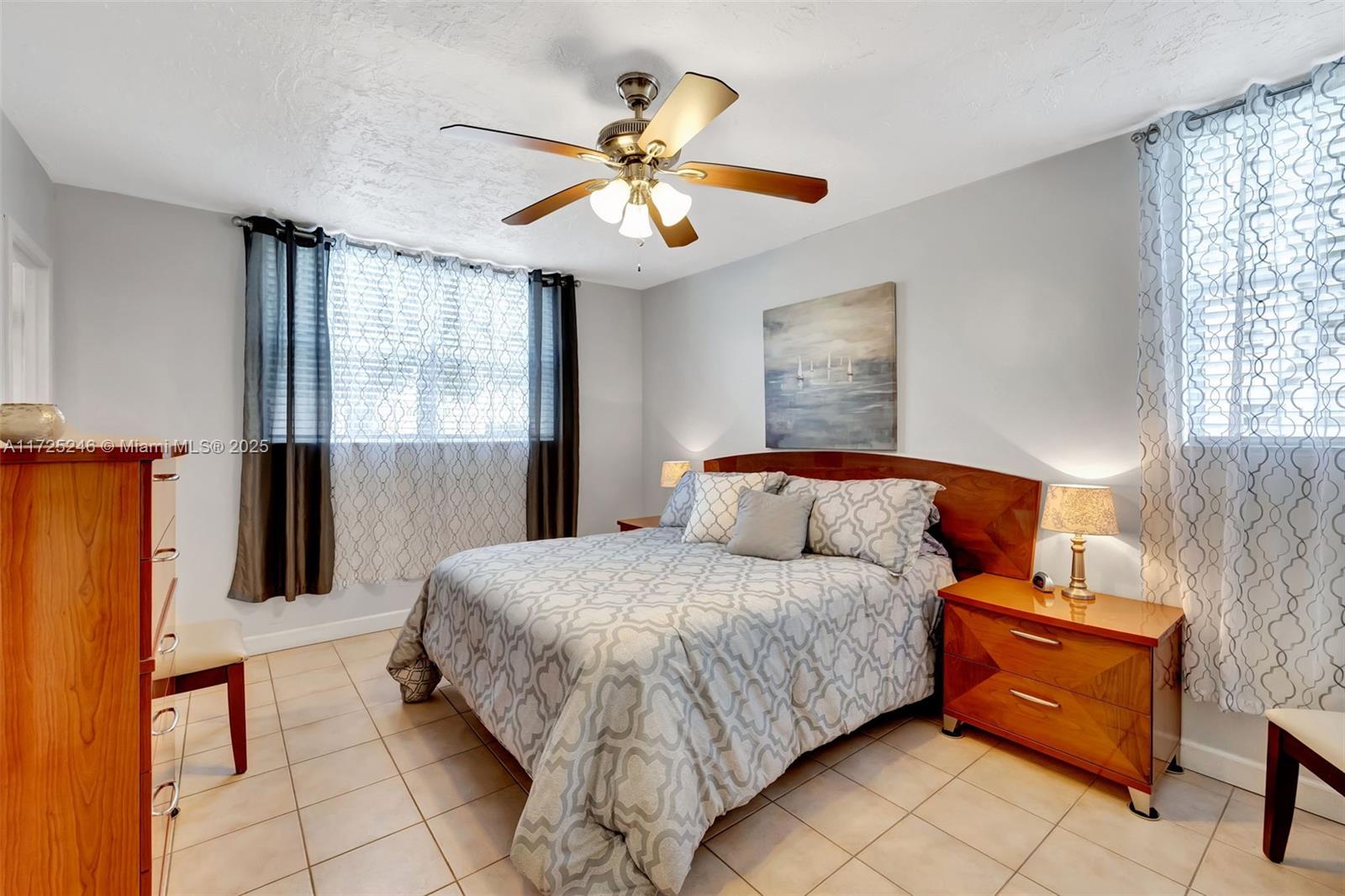 2811 Somerset Dr #104, Lauderdale Lakes, Florida image 12