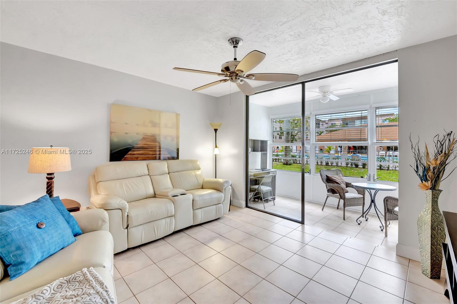 2811 Somerset Dr #104, Lauderdale Lakes, Florida image 3