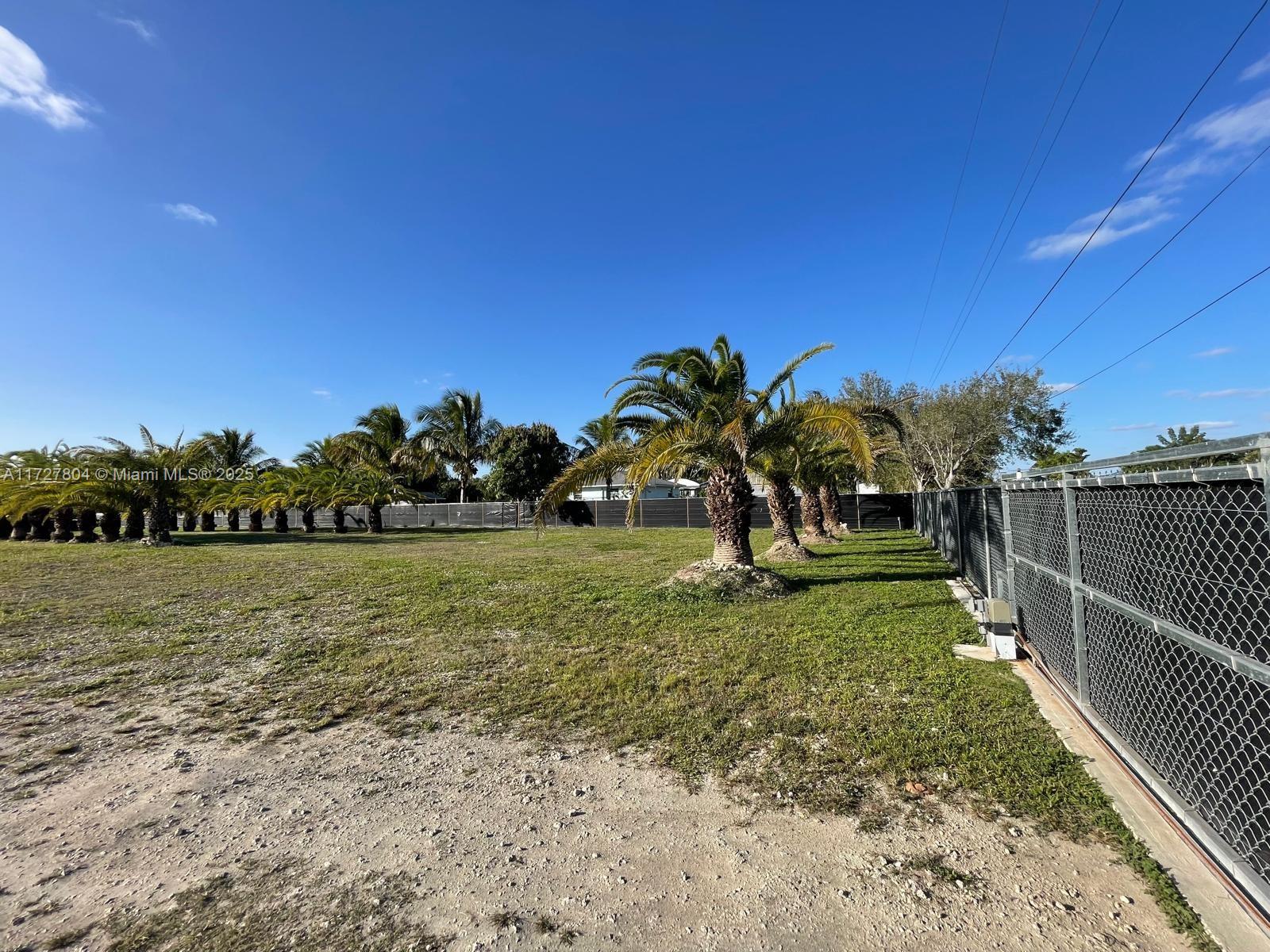 31750 SW 207 Ave, Homestead, Florida image 3