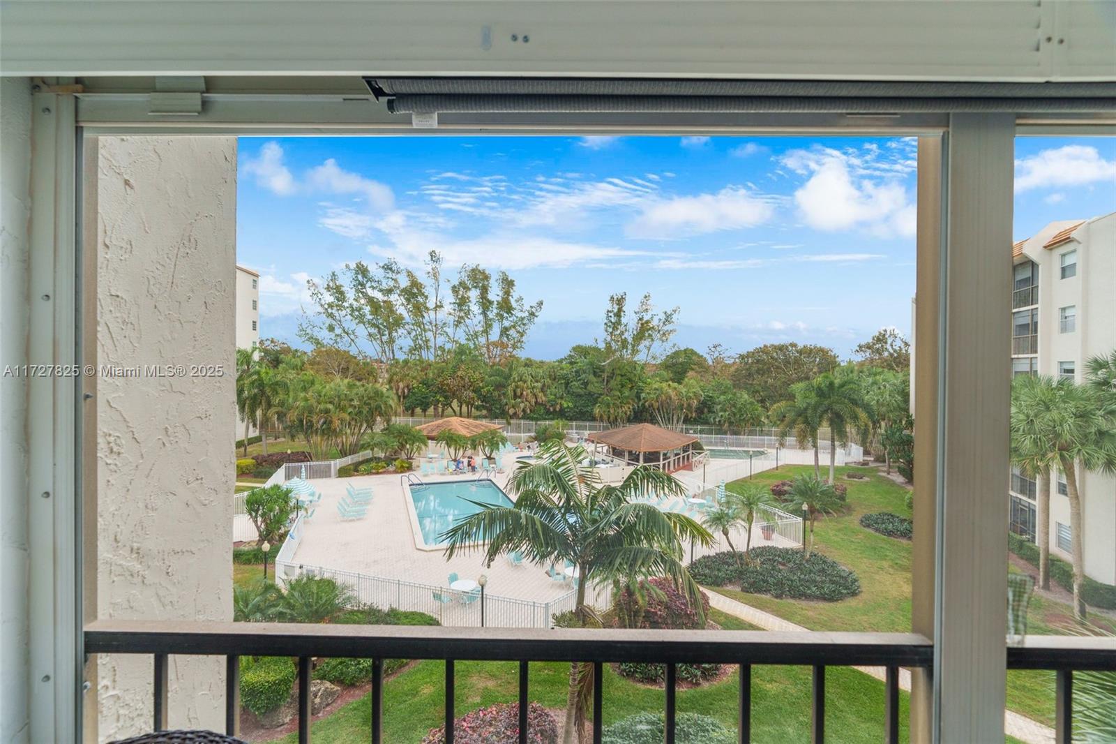 3930 Inverrary Blvd #407-D, Lauderhill, Florida image 3