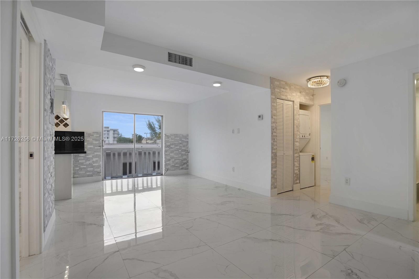 7620 Carlyle Ave #308, Miami Beach, Florida image 7