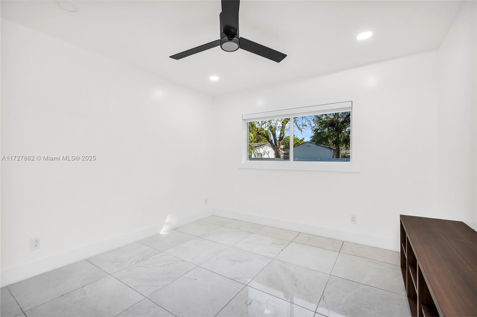 1615 Taft St, Hollywood, Florida image 11