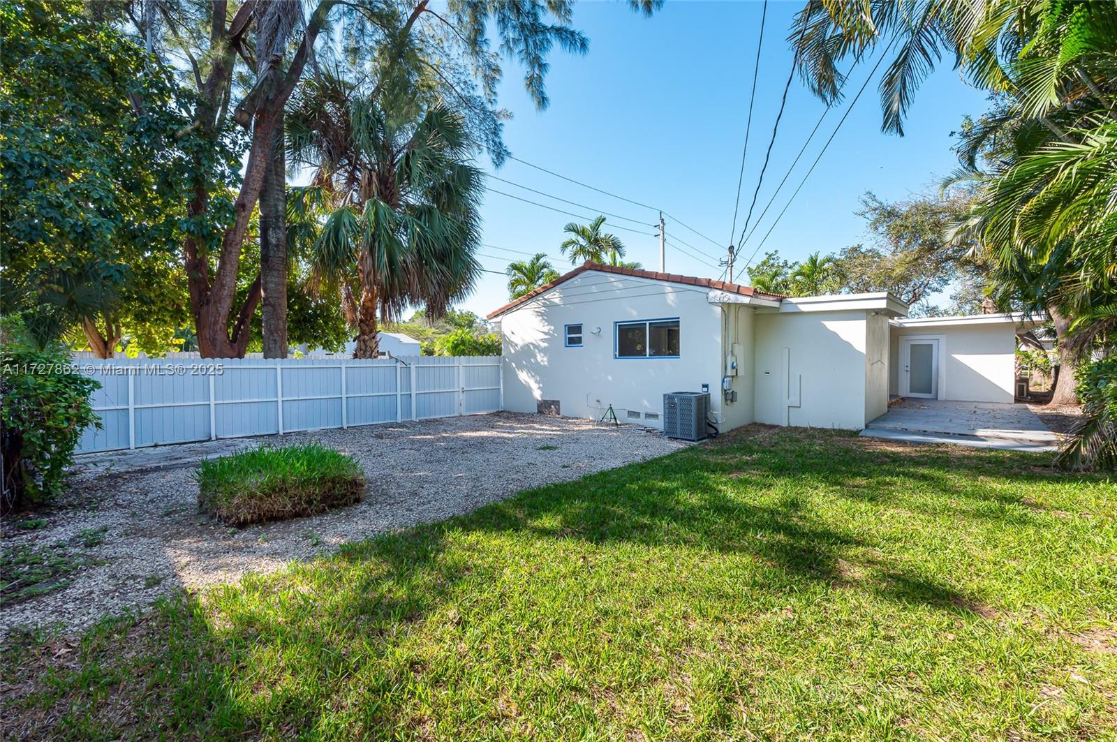 1615 Taft St, Hollywood, Florida image 29