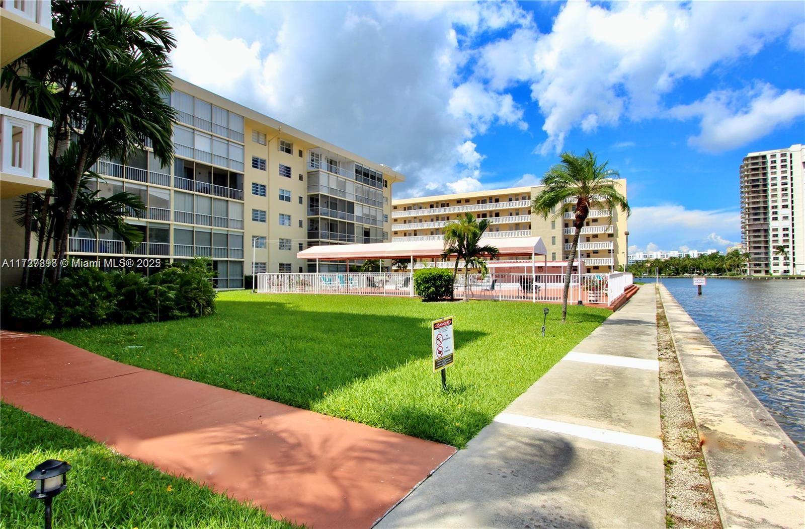 2980 Point East Dr #D102, Aventura, Florida image 1