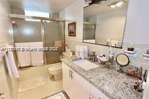 2980 Point East Dr #D102, Aventura, Florida image 11