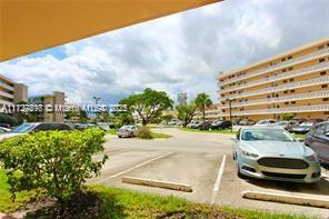 2980 Point East Dr #D102, Aventura, Florida image 12