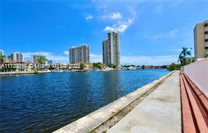 2980 Point East Dr #D102, Aventura, Florida image 17