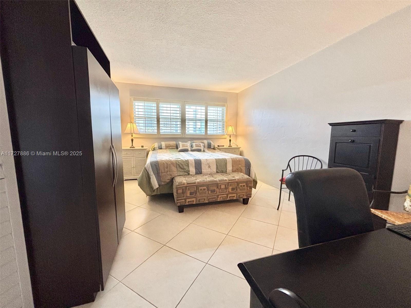 2600 Diana Dr #318, Hallandale Beach, Florida image 18