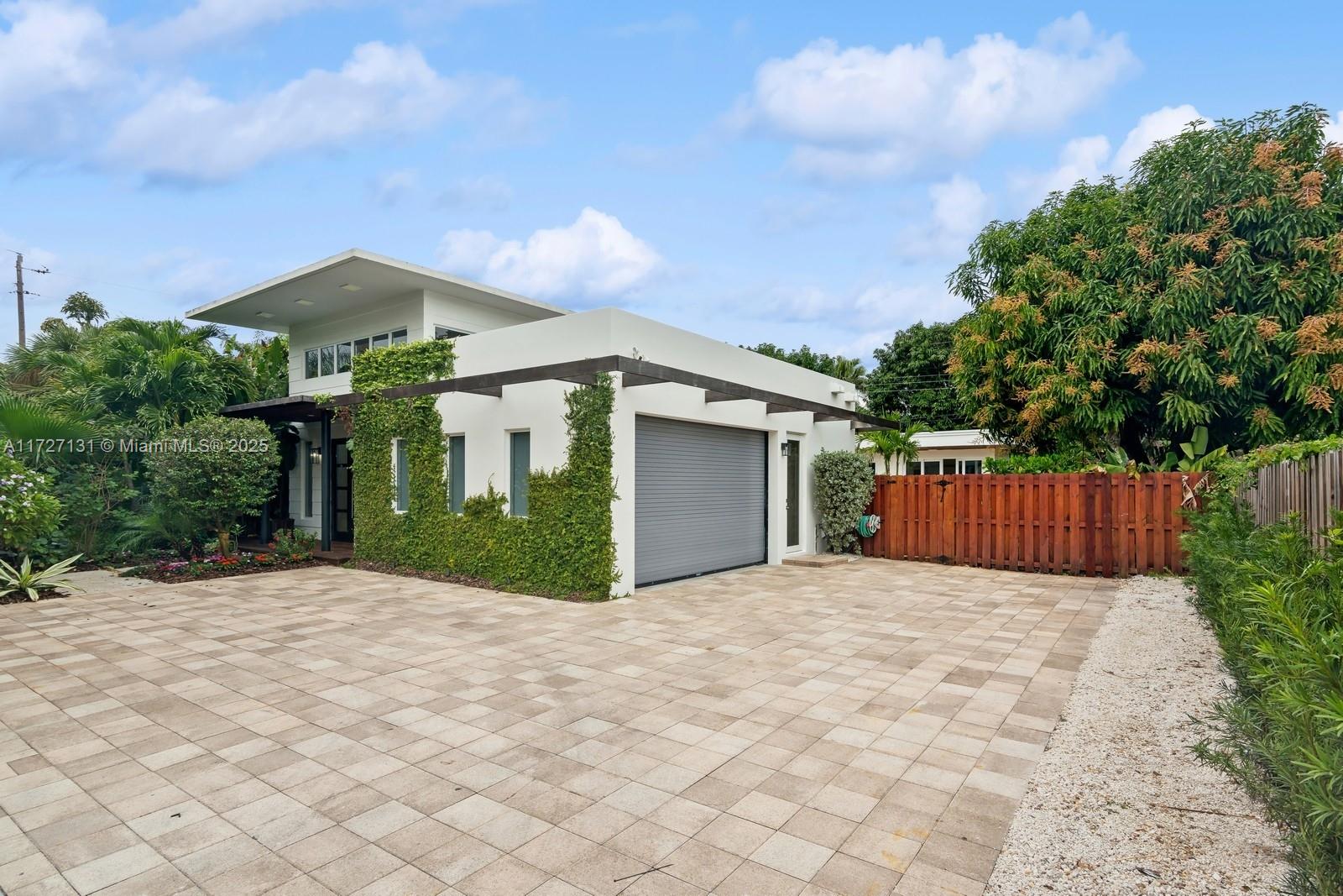 7965 SW 136th St, Pinecrest, Florida image 8