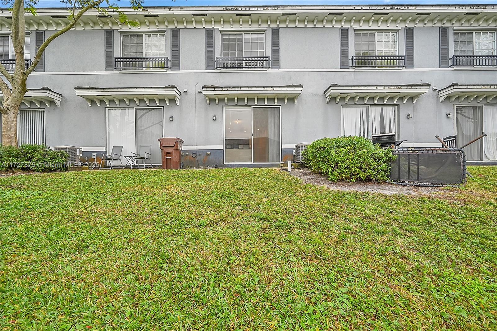 3423 NW 13th St, Lauderhill, Florida image 32